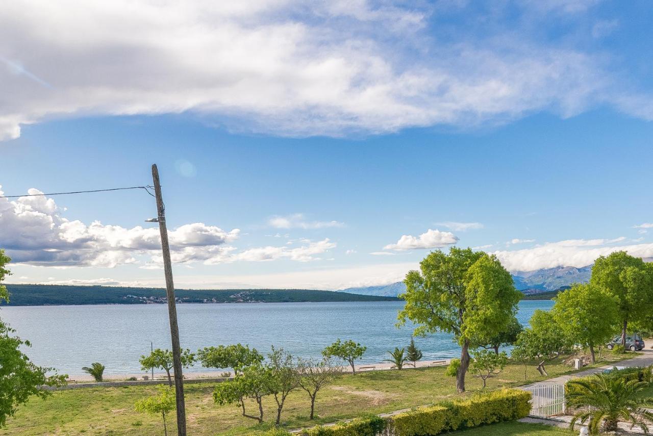 Apartmani Dupor Горни Карин Екстериор снимка